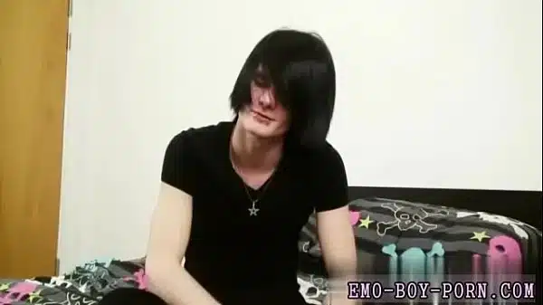 Animated straight gay porn online free  flexing twink pic