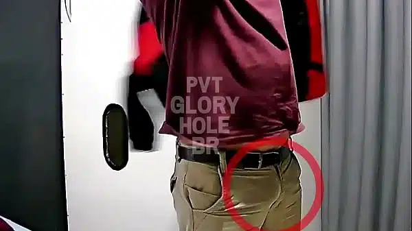 OLHA QUE DELICIA DE MAMADA NA CABINE CASEIRA!!! (COMPLETO NO RED)