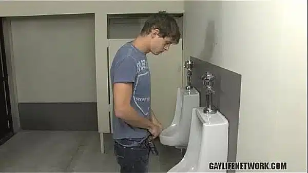 Two twinks fucking in a classroom