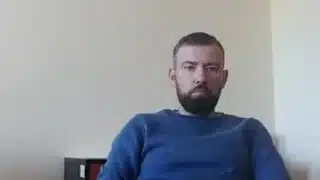 Masowanko pałki w biurze