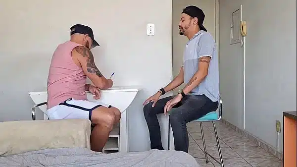 Ele queria apenas fazer o seu trabalho na avaliação física,porém eu acabei comendo e leitando meu professor – Completo no XVIDEOS RED e no SHEER – sheer.com/thalesbotelho