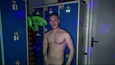 FRENCH STRAIGHT BAD BOY TOP WITH BIG DICK FUCKING ROW BOTTOM