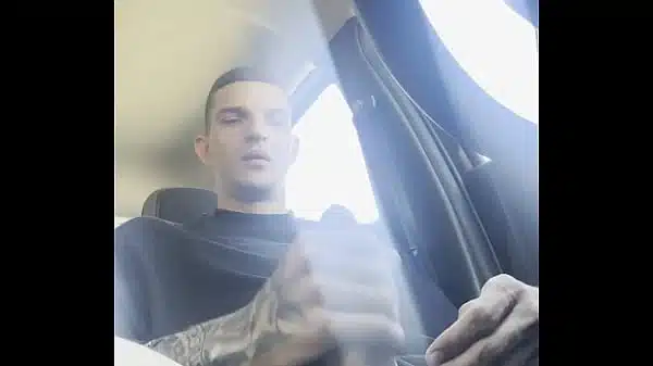 GOZANDO NO CARRO
