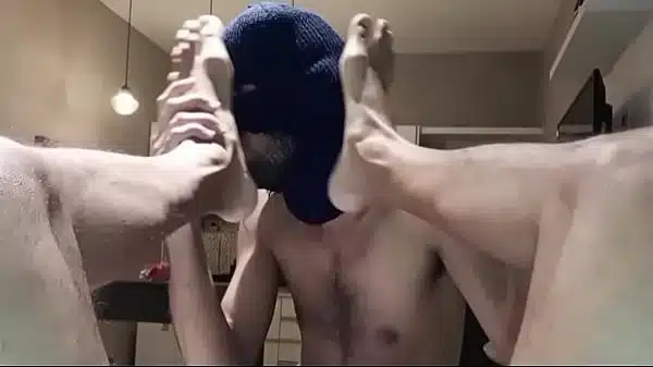 Kliente botou calcinha e pediu pra ser esculachado. Então vambora. Completo no xvideos Premium